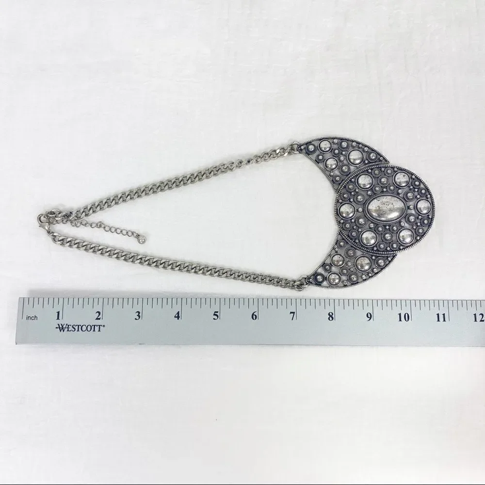 ‎Silver Plated Statement Necklace